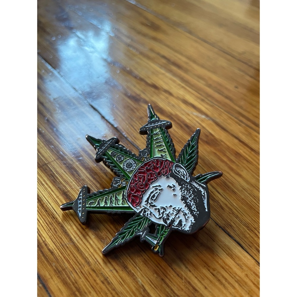 JOE ROGAN BRAIN STONED TO THE BONE PIN